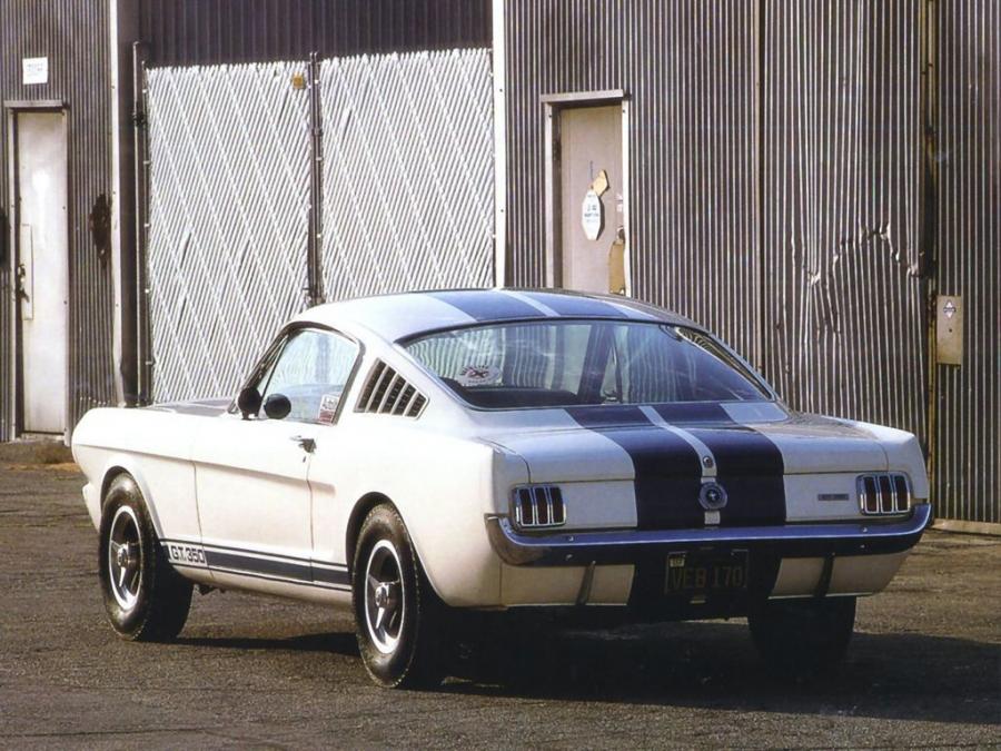  Shelby GT350 R 1965 года  (фото 8 из 95)